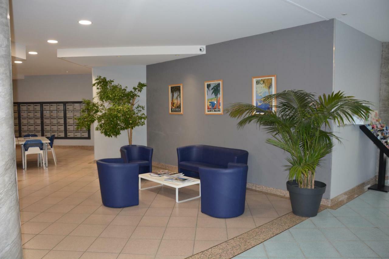Appartement T2 De Standing Au Pied Des Plages Golfe-Juan Exterior foto
